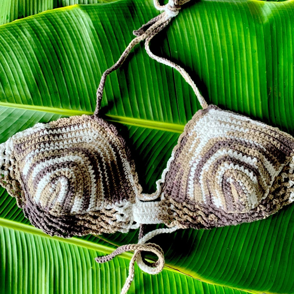 Boho-Chic Earth-tone Marble Crochet Bikini …